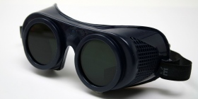Kunststoffbrille mit DIN 5 Gläsern